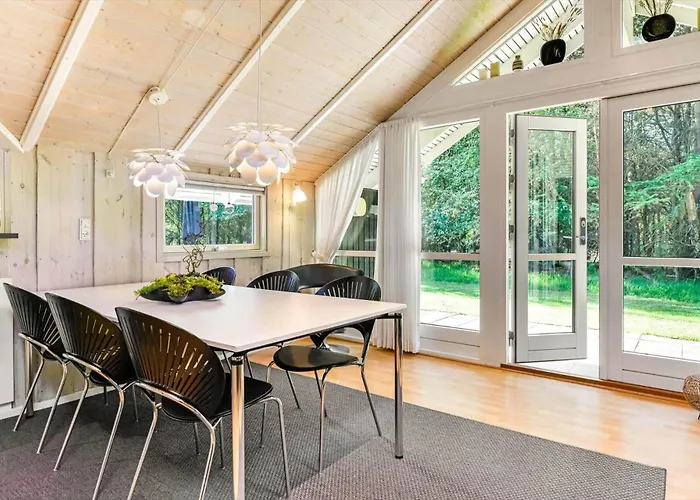 Bv188-blavand-vesterballevej-12 * בלבאנד