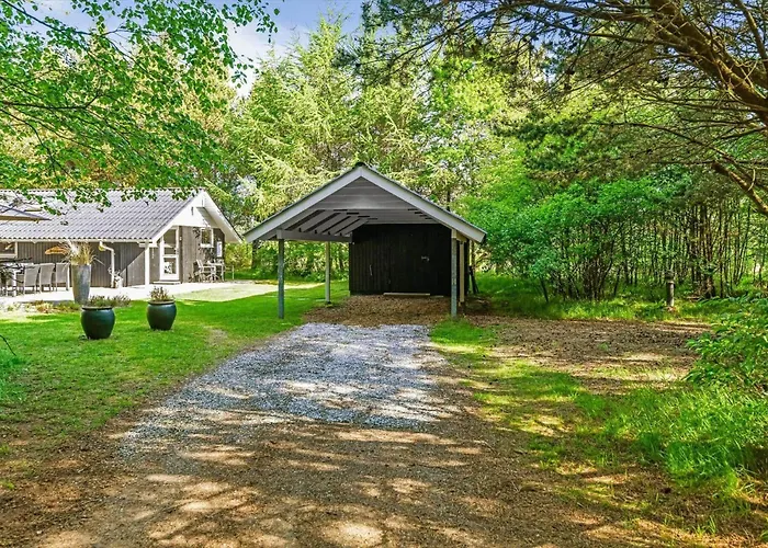 Bv188-blavand-vesterballevej-12 * בלבאנד